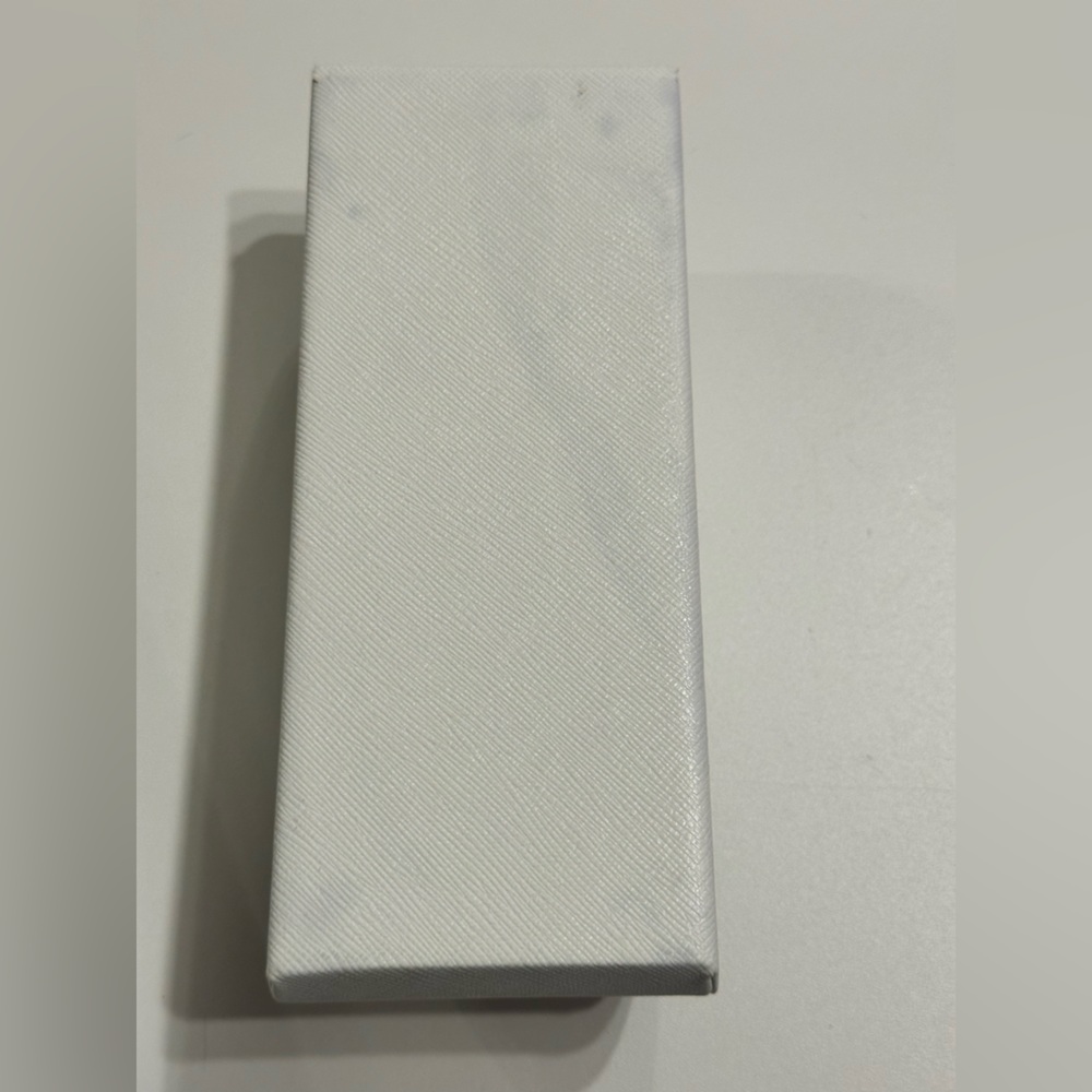 Prada box and sunglasses case - Picture 8 of 8